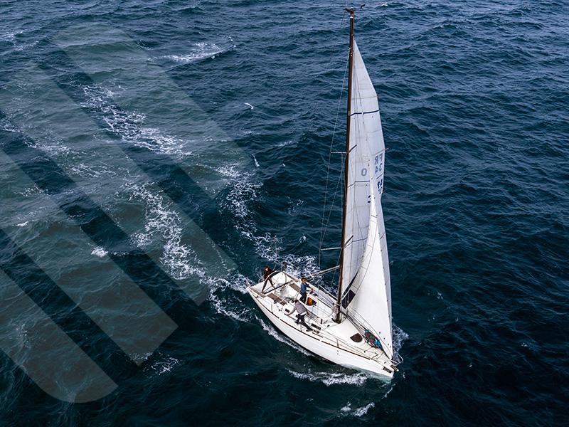 Book yachts online - sailboat - First 34.7 - One - rent