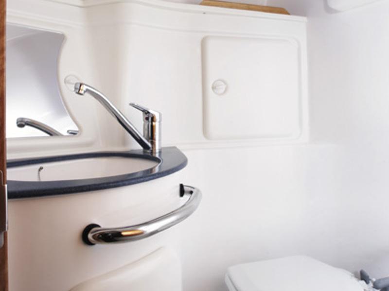 Book yachts online - sailboat - Bavaria 30 Cruiser - Arca - rent