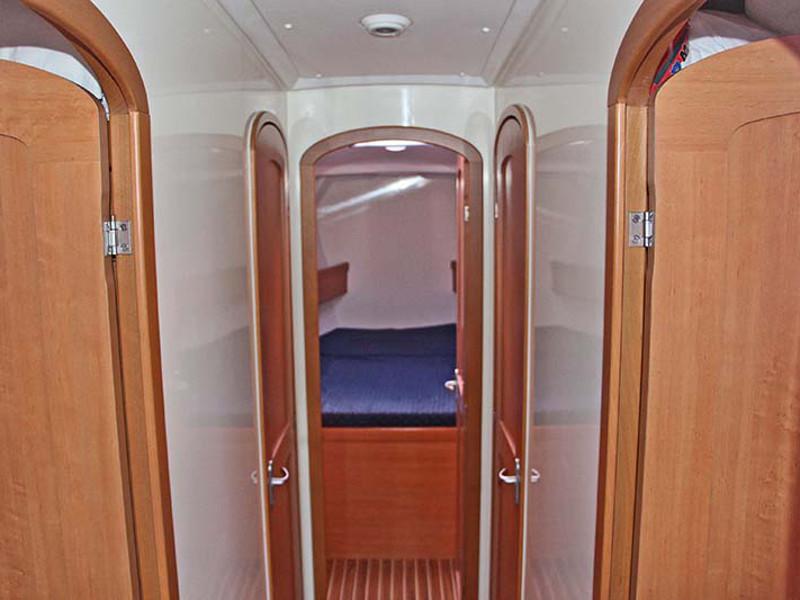 Book yachts online - sailboat - Harmony 52 - Dugong - rent