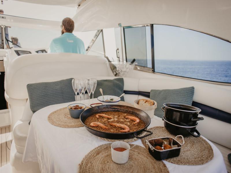 Book yachts online - motorboat - Sunseeker Predator 58 - Ocean Barcelona - rent