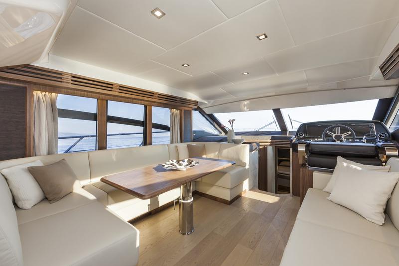 Book yachts online - motorboat - Absolute 52 FLY - Steady Rider - rent
