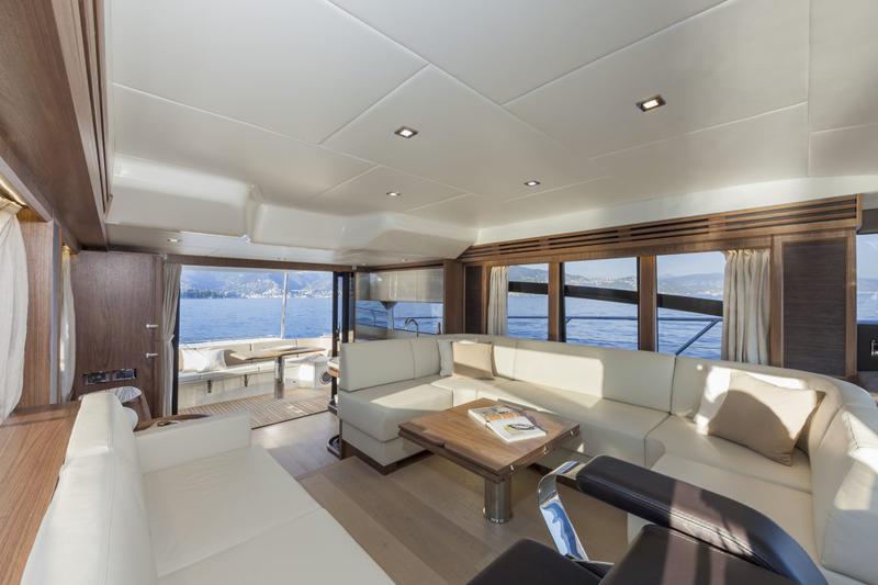 Book yachts online - motorboat - Absolute 52 FLY - Steady Rider - rent