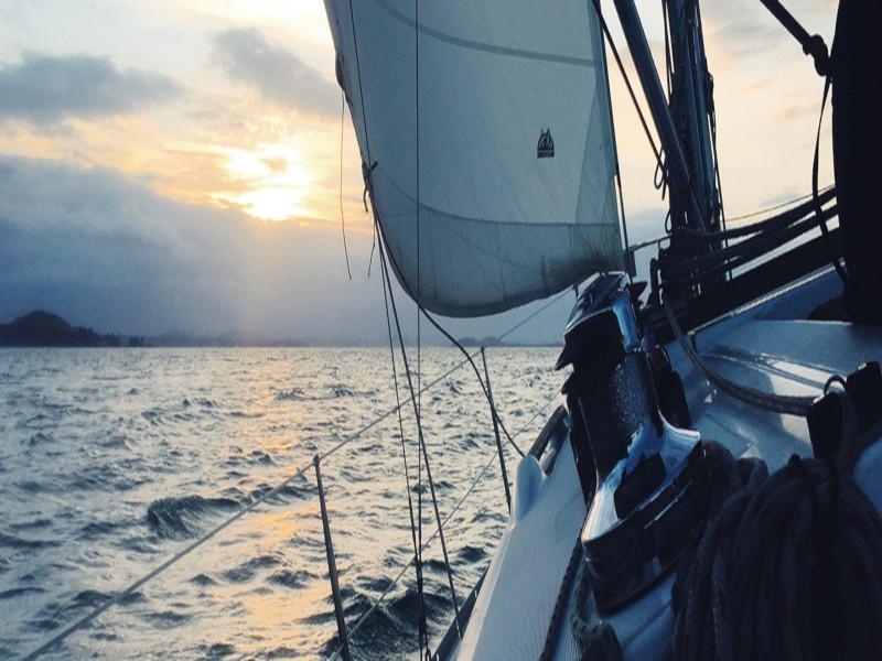 Book yachts online - sailboat - Jenneau Sun Odyssey 45 - Barefoot - rent