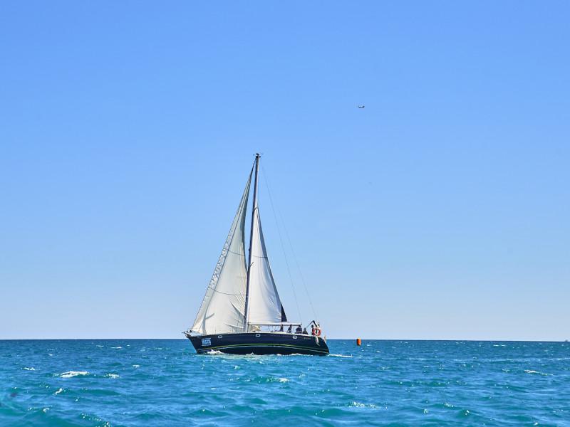 Book yachts online - sailboat - Jenneau Sun Odyssey 45 - Barefoot - rent