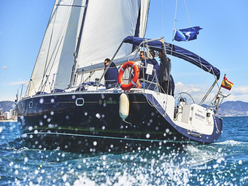 Book yachts online - sailboat - Jenneau Sun Odyssey 45 - Barefoot - rent