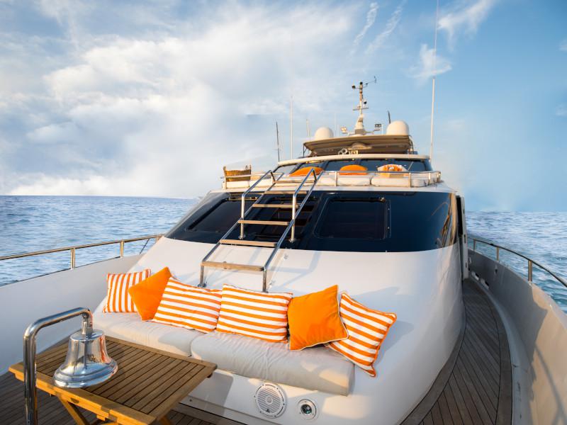 Book yachts online - motorboat - Heesen Yacht - Heartbeat of life - rent