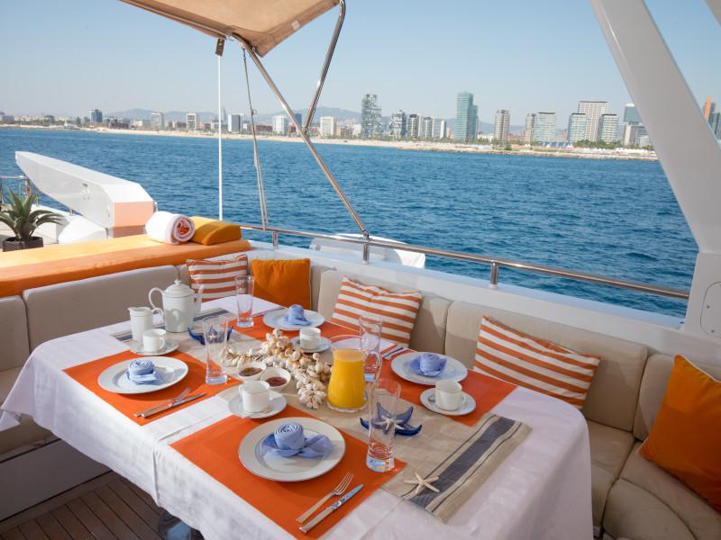 Book yachts online - motorboat - Heesen Yacht - Heartbeat of life - rent