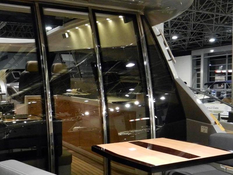 Book yachts online - motorboat - Elan Power 48 - MARTA IV - rent