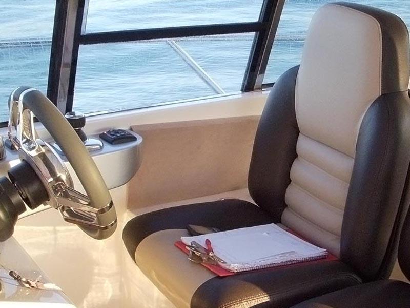 Book yachts online - motorboat - Elan Power 48 - MARTA IV - rent