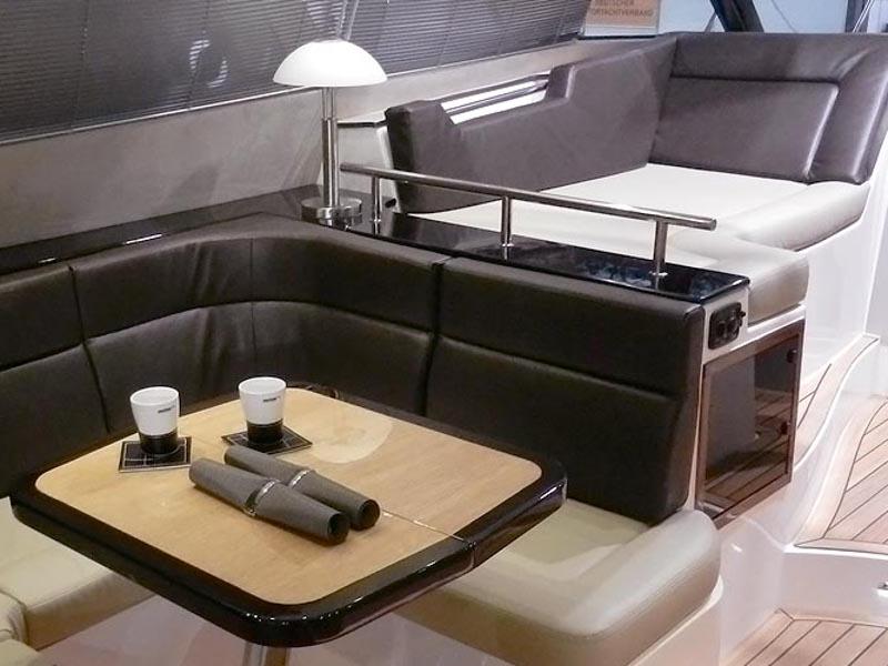 Book yachts online - motorboat - Elan Power 48 - MARTA IV - rent