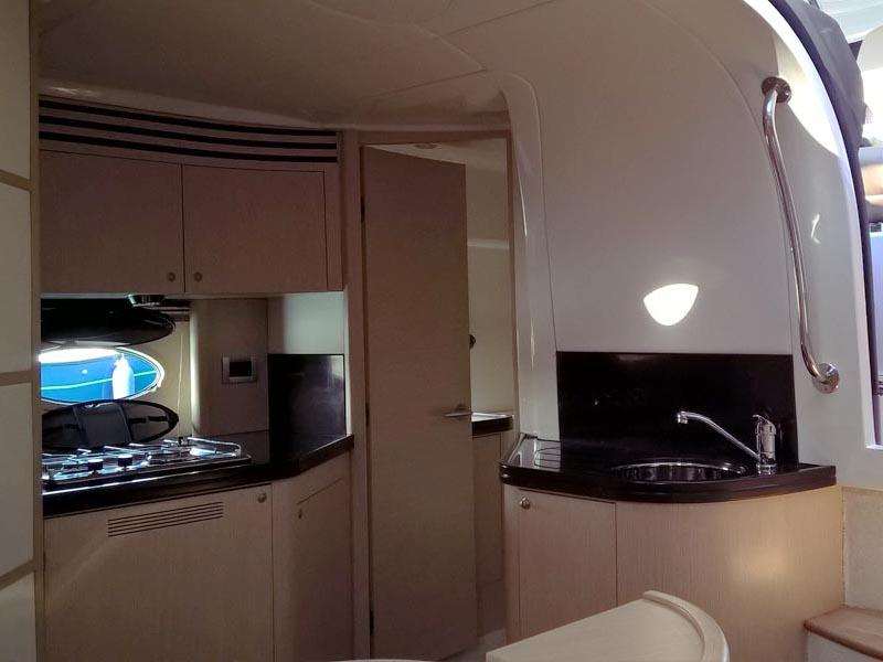 Book yachts online - motorboat - Elan Power 35 - MARTA II - rent