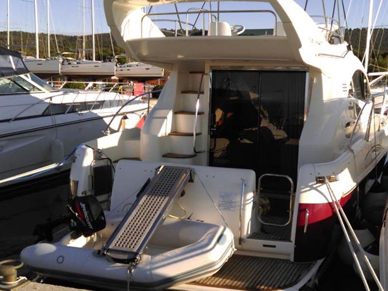 Book yachts online - motorboat - Azimut 39 - MARTA VI - rent