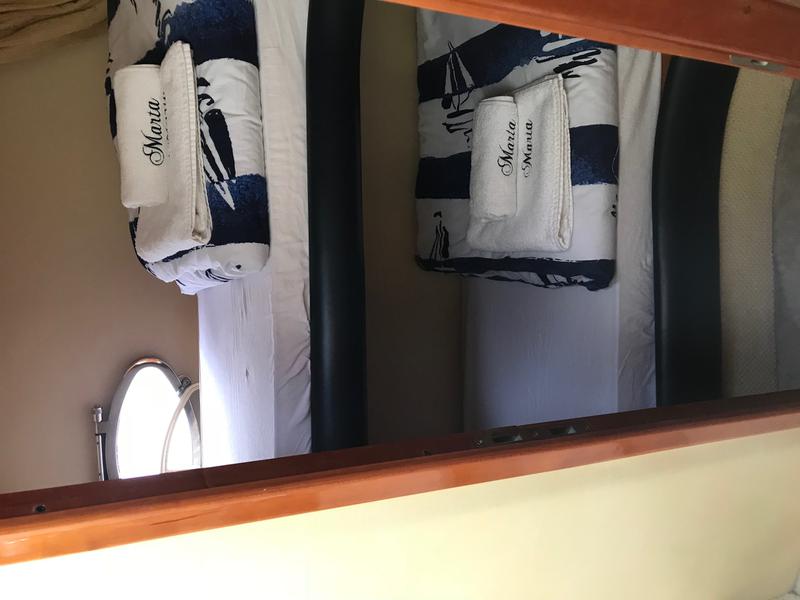 Book yachts online - motorboat - Azimut 46 - MARTA VIII - rent