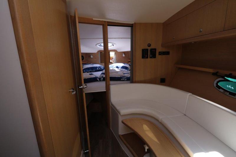 Book yachts online - motorboat - Mirakul 30 - MARTA X - rent