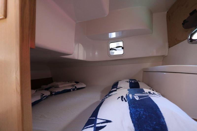 Book yachts online - motorboat - Mirakul 30 - MARTA X - rent