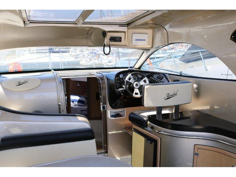 Book yachts online - motorboat - Mirakul 30 - MARTA X - rent