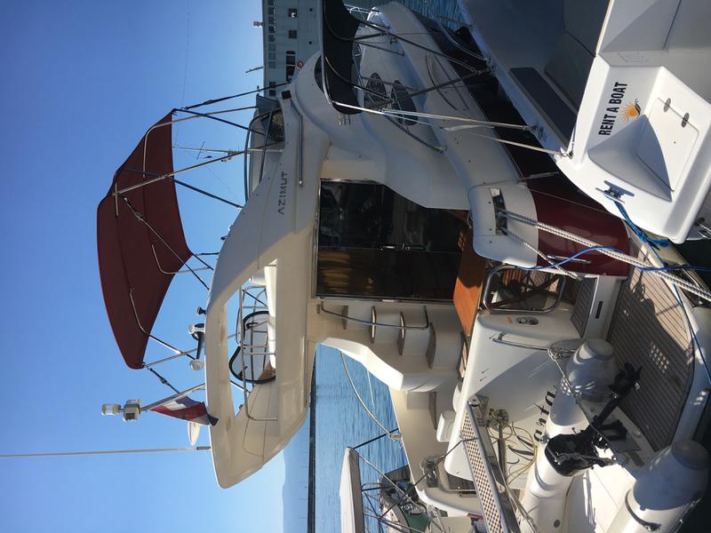 Book yachts online - motorboat - Azimut 39 - MARTA - rent