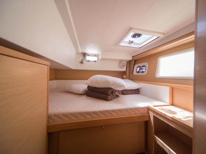 Book yachts online - catamaran - Lagoon 39 - Varela - rent