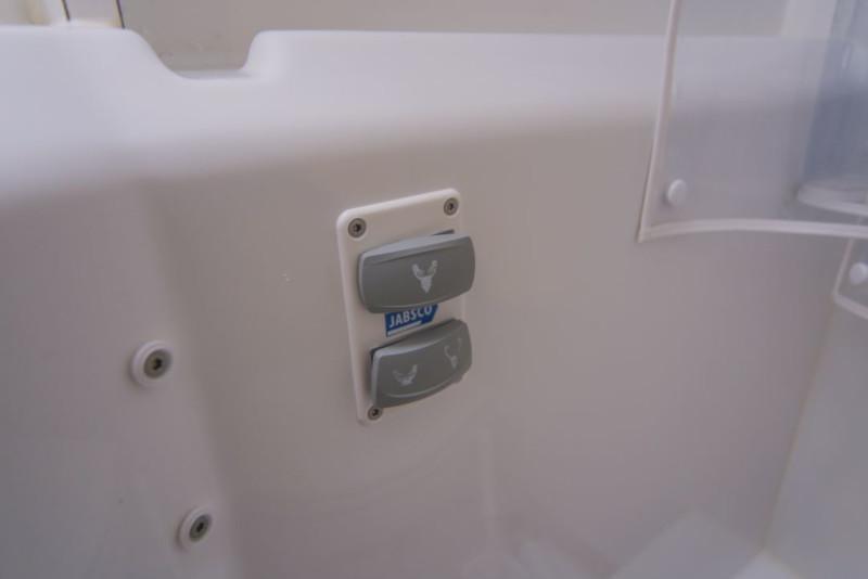 Book yachts online - catamaran - Lagoon 400 S2 - Neretva - rent