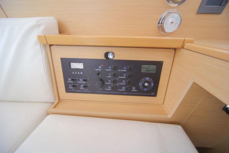 Book yachts online - catamaran - Lagoon 400 S2 - Neretva - rent