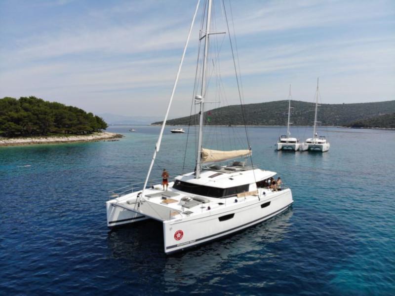 Book yachts online - catamaran - Saba 50 - Anna Isabella - rent