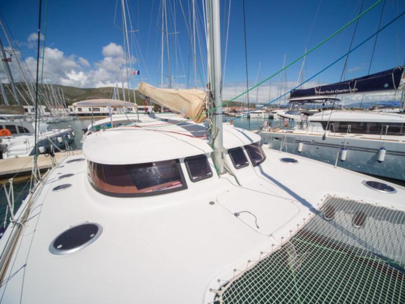 Book yachts online - catamaran - Lipari 41 - Dreamseeker - rent