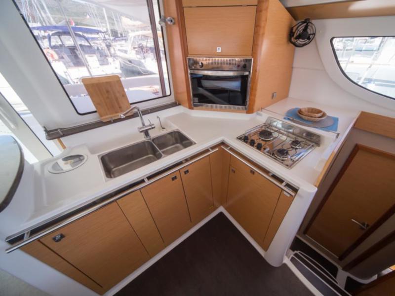 Book yachts online - catamaran - Lipari 41 - Dreamseeker - rent