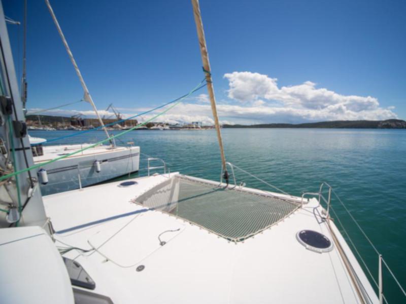 Book yachts online - catamaran - Lipari 41 - Dreamseeker - rent