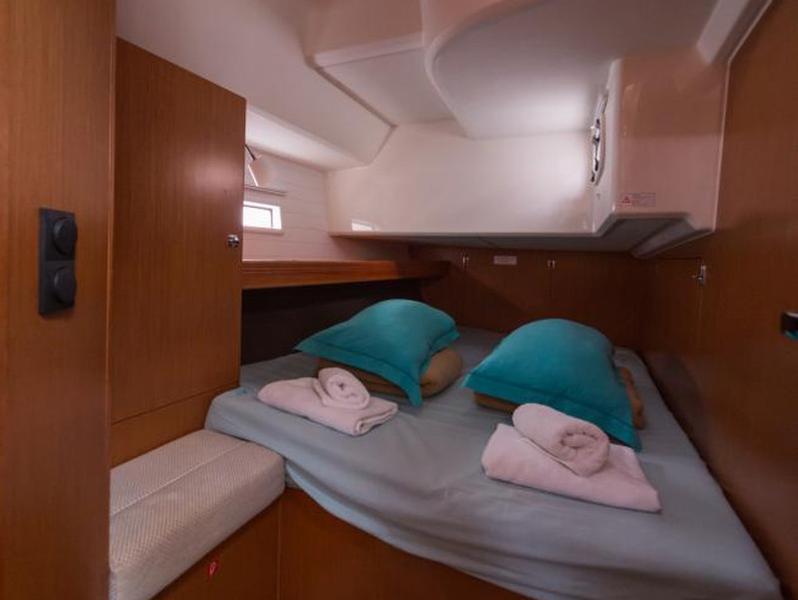 Book yachts online - sailboat - Bavaria Cruiser 46 - Gershwin - rent