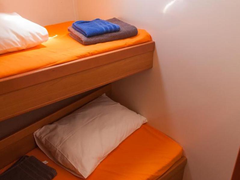 Book yachts online - sailboat - Harmony 47 - Pinta - rent