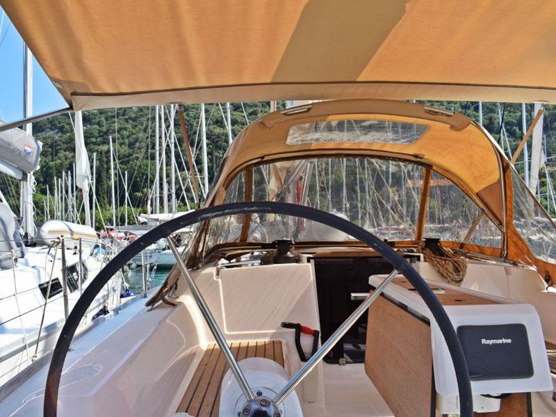 Book yachts online - sailboat - Dufour 350 Grand Large - Balavoine - rent