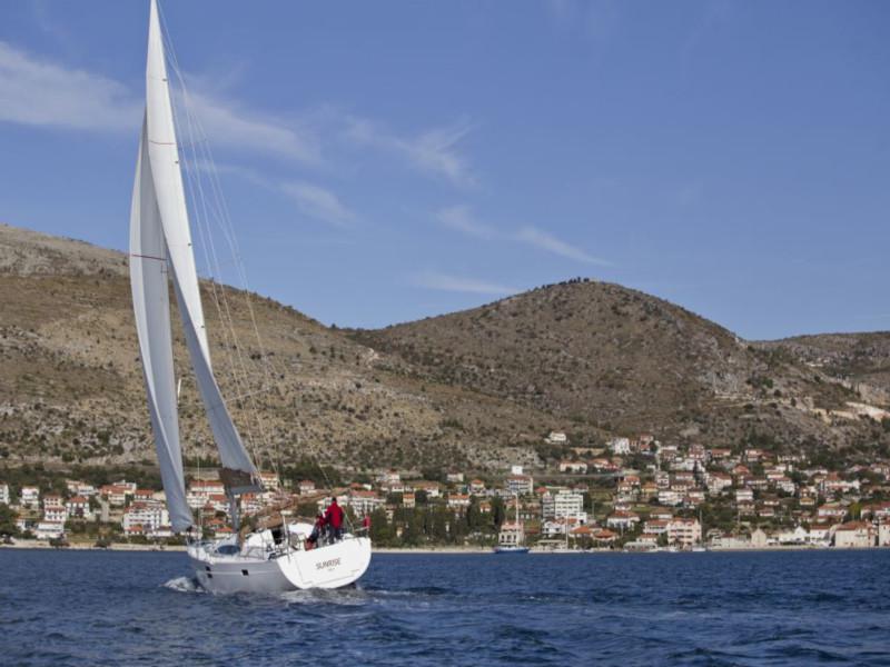 Book yachts online - sailboat - Elan Impression 50 - Sunrise - rent