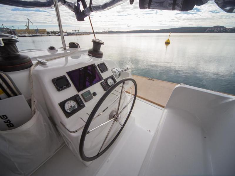 Book yachts online - catamaran - Lagoon 450 Sport - Nathalie - rent