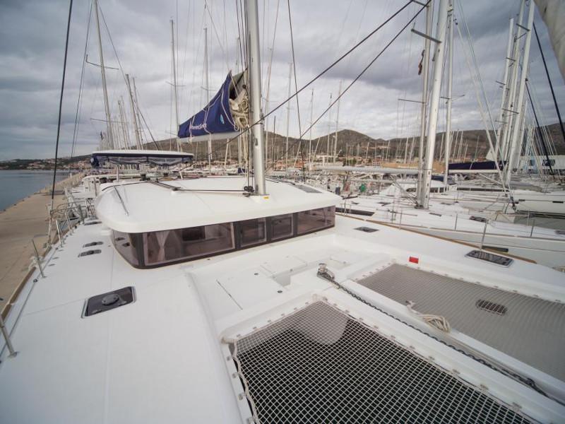 Book yachts online - catamaran - Lagoon 450 Sport - Nathalie - rent