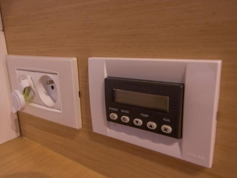 Book yachts online - catamaran - Lagoon 450 Sport - Nathalie - rent