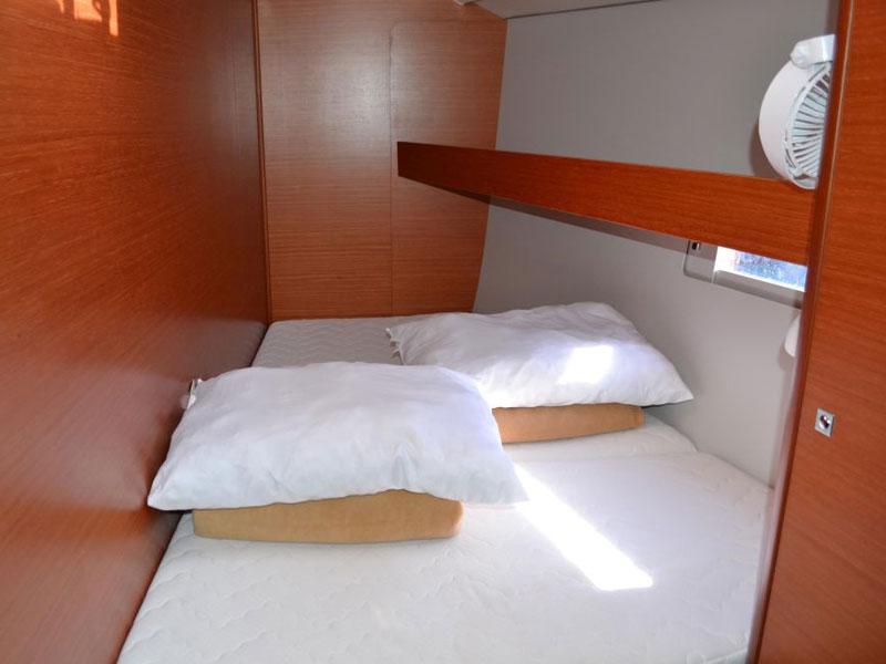 Book yachts online - sailboat - Dufour 460 Grand Large - Cythere - rent