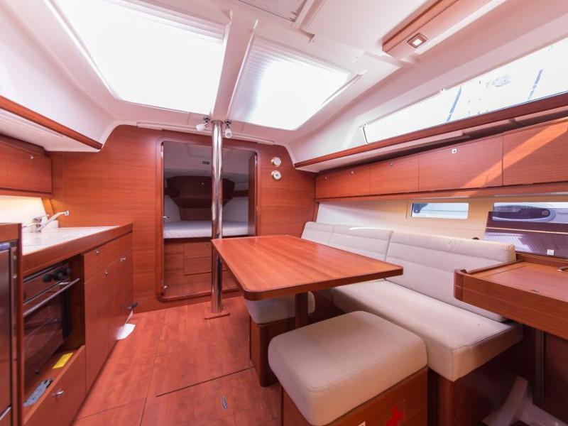 Book yachts online - sailboat - Dufour 382 Grand Large - Rigoletto - rent