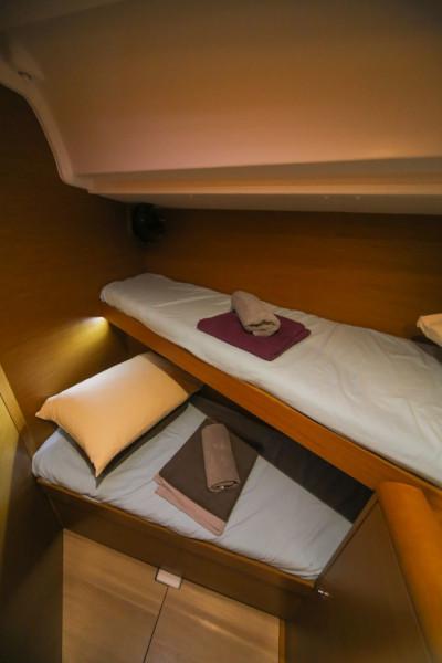 Book yachts online - sailboat - Sun Odyssey 449 - Bondone - rent