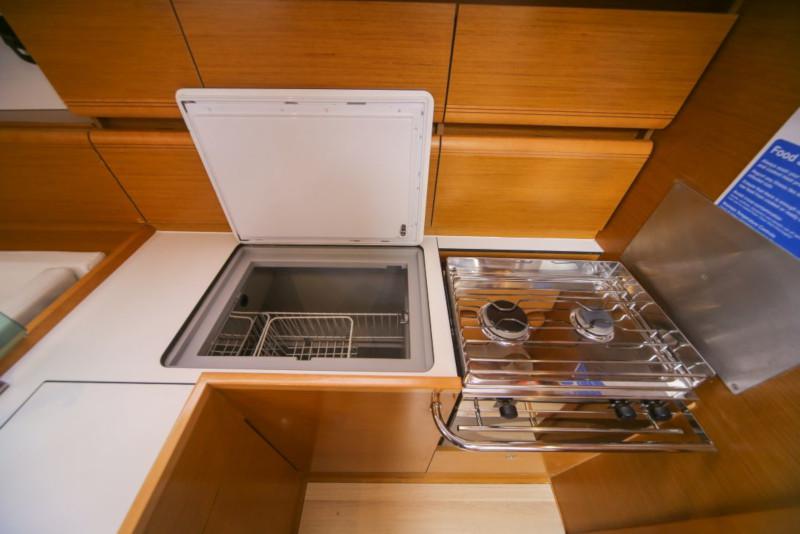 Book yachts online - sailboat - Sun Odyssey 449 - Bondone - rent