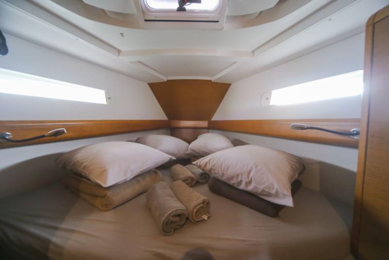 Book yachts online - sailboat - Sun Odyssey 449 - Bondone - rent