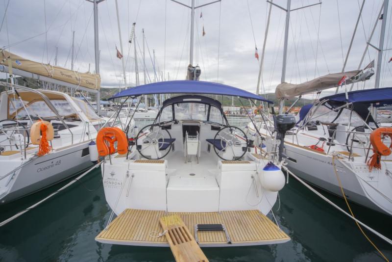 Book yachts online - sailboat - Sun Odyssey 449 - Bondone - rent