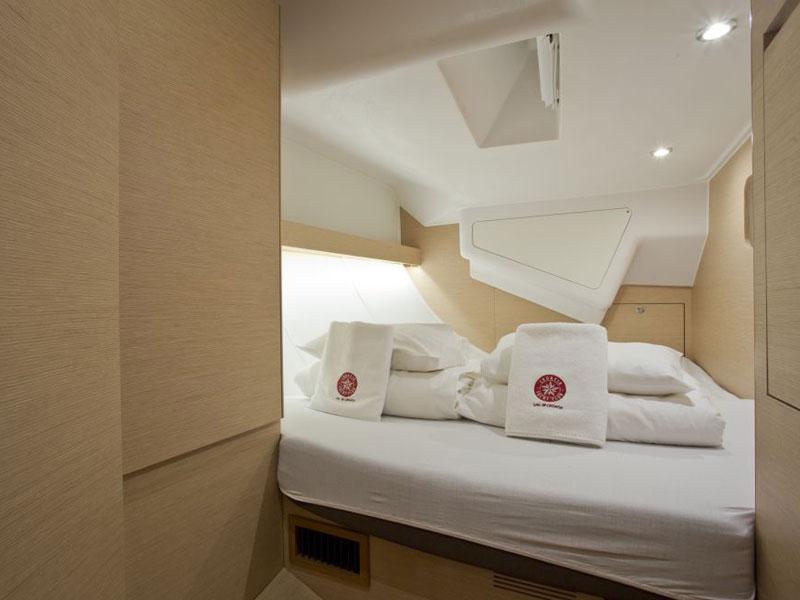 Book yachts online - sailboat - Elan Impression 50 - Friends - rent