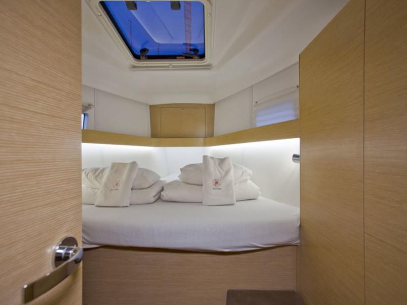 Book yachts online - sailboat - Elan Impression 45 - Princess Tena - rent