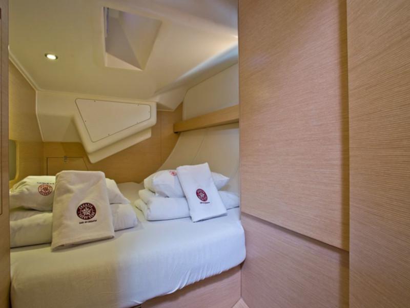 Book yachts online - sailboat - Elan 494 Impression (6) - Fiji - rent