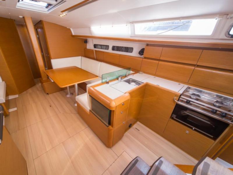 Book yachts online - sailboat - Sun Odyssey 449 - Aralica - rent