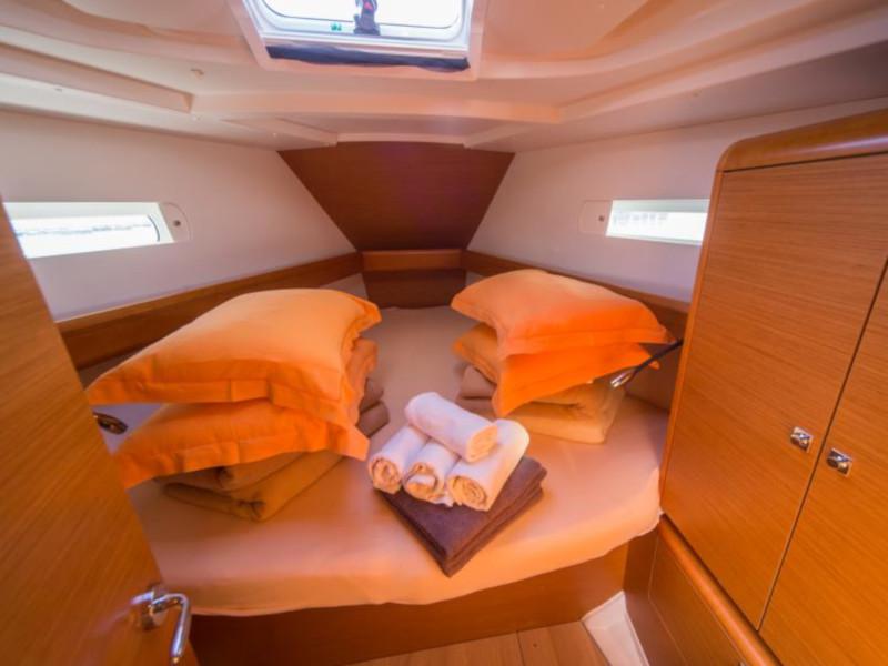 Book yachts online - sailboat - Sun Odyssey 449 - Aralica - rent