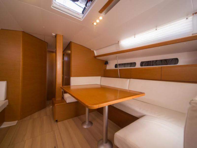 Book yachts online - sailboat - Sun Odyssey 449 - Aralica - rent