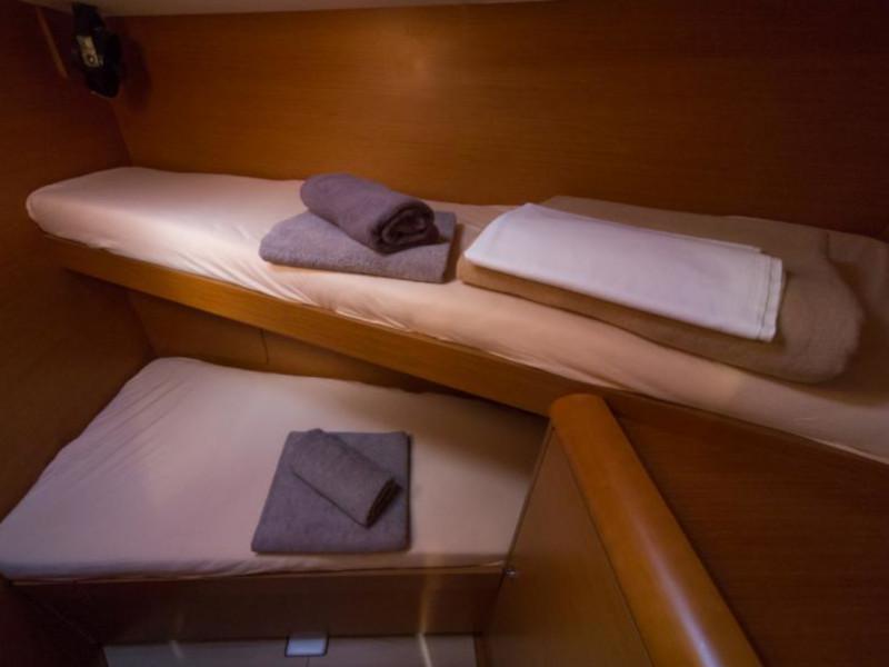 Book yachts online - sailboat - Sun Odyssey 449 - Aralica - rent