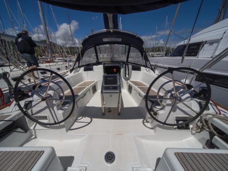 Book yachts online - sailboat - Sun Odyssey 449 - Ravel - rent