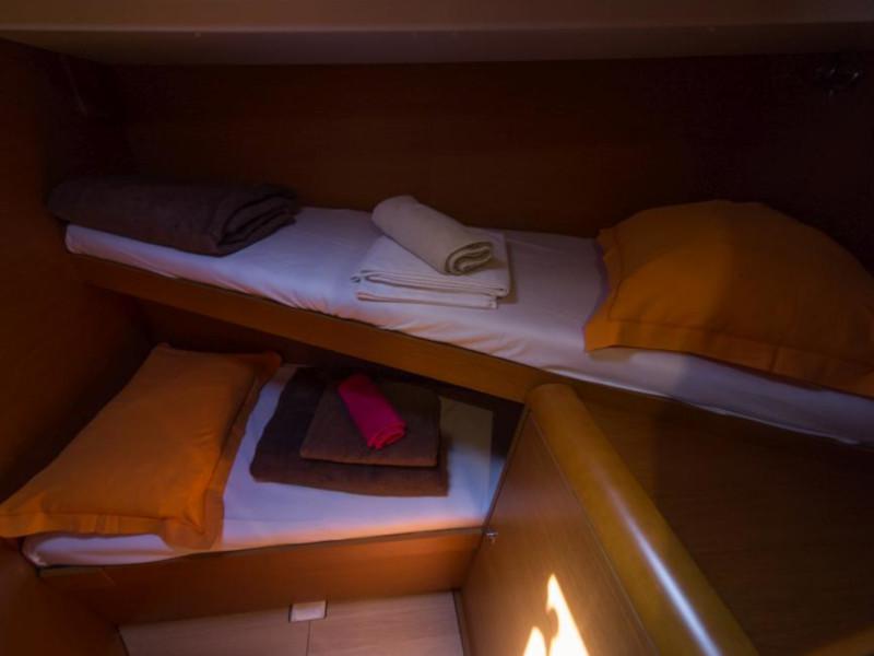 Book yachts online - sailboat - Sun Odyssey 449 - Ravel - rent